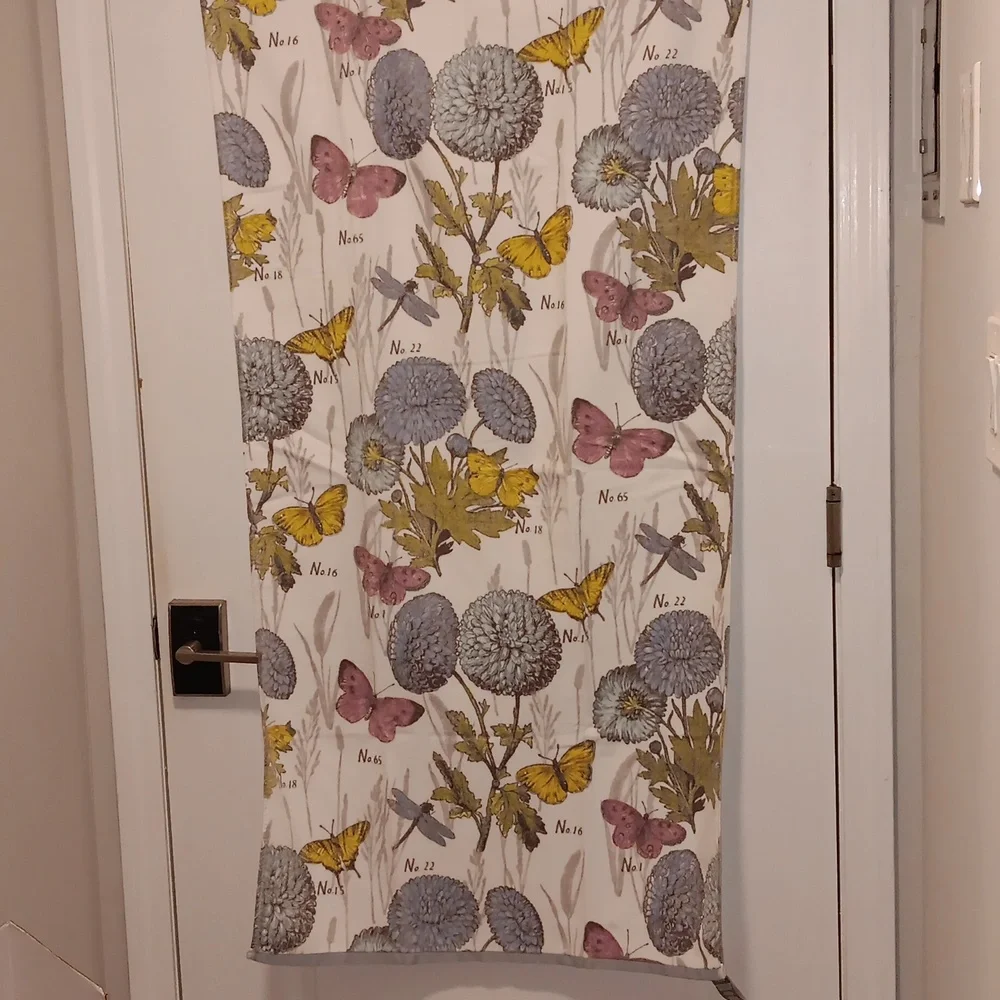 Peri Botanical Butterfly Bath Towel 54